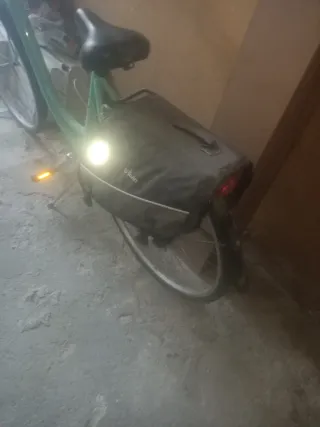 Biciquleta ,hay que incharle las ruedas