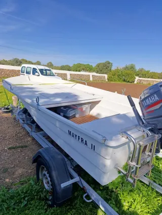 Barca 4 metros con motor Yamaha 25CV