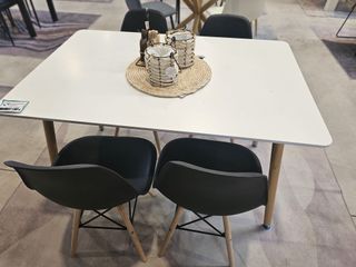 OFERTON DE CONJUNTO DE MESA/COMEDOR + 4 SILLAS