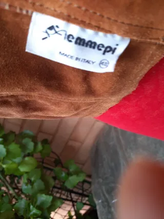 Gilet con frange in camoscio