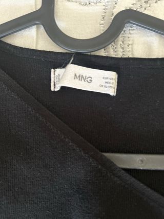 Jersey negro punto de Mango