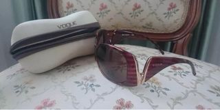 Nuove occhiali da sole marrone carey dorati Vogue
