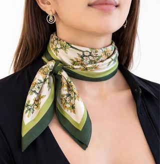 Pañuelo mujer floral verde nuevo