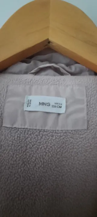 Abrigo rosa talla 5-6 (116 cm) de Mango