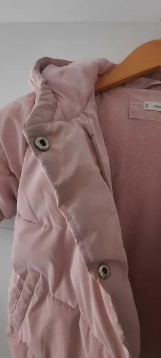 Abrigo rosa talla 5-6 (116 cm) de Mango