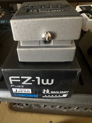 BOSS FUZZ WAZA CRAFT