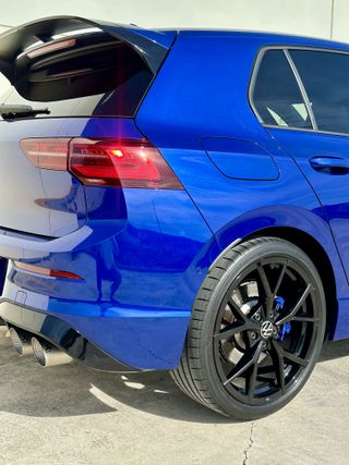 VOLKSWAGEN GOLF R 20 Aniversario 333CV Akrapovic