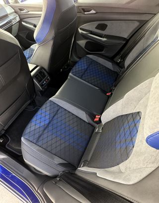 VOLKSWAGEN GOLF R 20 Aniversario 333CV Akrapovic