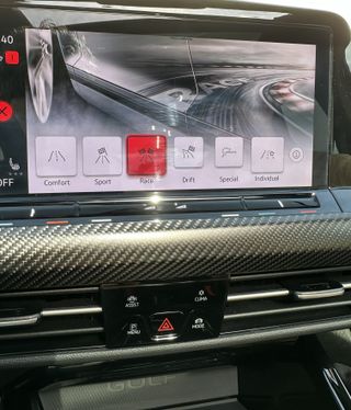 VOLKSWAGEN GOLF R 20 Aniversario 333CV Akrapovic