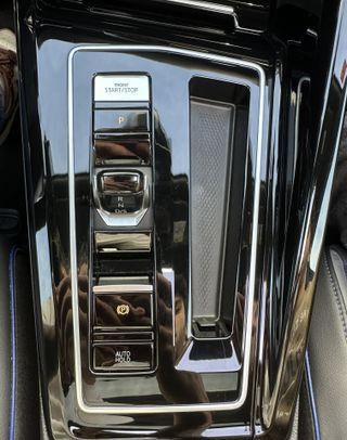 VOLKSWAGEN GOLF R 20 Aniversario 333CV Akrapovic