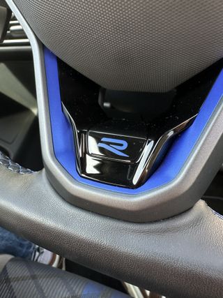 VOLKSWAGEN GOLF R 20 Aniversario 333CV Akrapovic