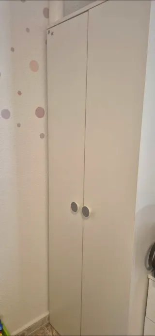 Habitación juvenil nido y armarios