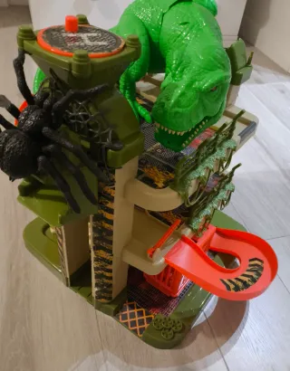 Parking Dinosaurios Juguettos con Araña