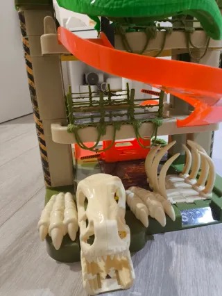 Parking Dinosaurios Juguettos con Araña