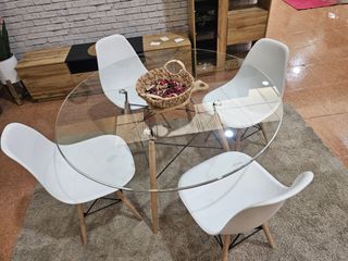 OFERTON DE MESA REDONDA DE CRISTAL + 4 SILLAS