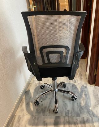 Silla escritorio. Entrega en mano. No envíos