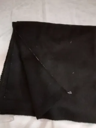 Tela de lana moar negro