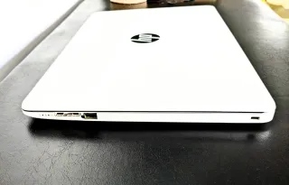 HP 15-da0083ns i7 8550u NVME 256Gb