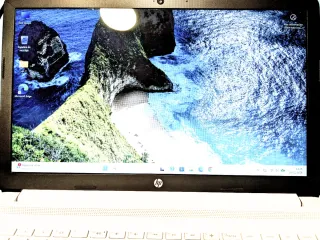 HP 15-da0083ns i7 8550u NVME 256Gb