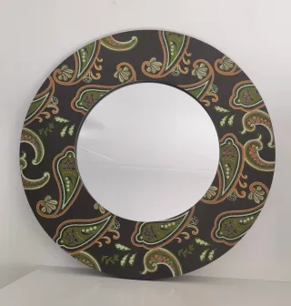 Espejo decorativo redondo. 53.5 cms