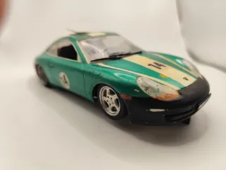 Porsche 911 Carrera 1:24