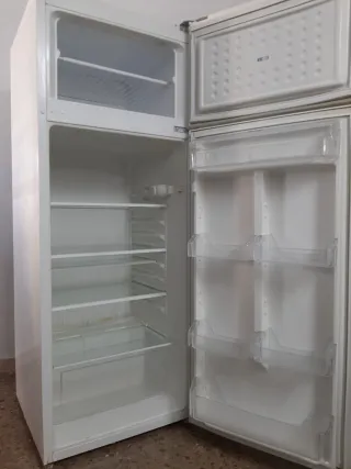 Congelador vertical rommer