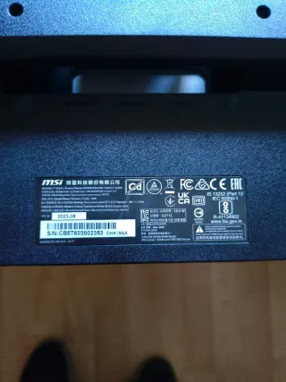 Placa base y peana monitor msi