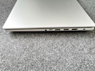 Portatil Asus Vivobook 15 500GB 15,6” 16GB RAM