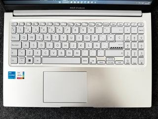 Portatil Asus Vivobook 15 500GB 15,6” 16GB RAM