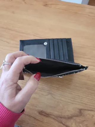 Monedero Stradivarius