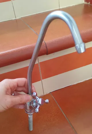 Grifo para agua filtrada del Aparato Osmosis
