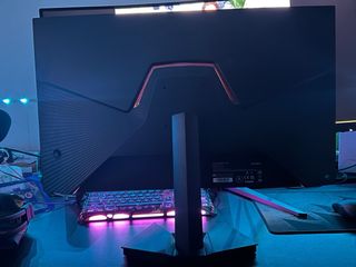 Monitor gaming 240hz IPS de koorui 24,5 pulgadas