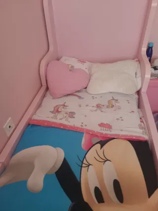 Cama Ikea niña