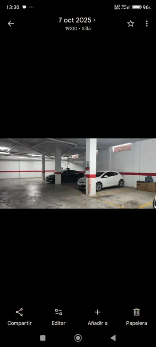 Alquiler plaza de garaje grande para coche y moto.