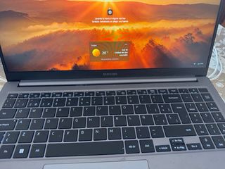 SAMSUNG GALAXY BOOK4 2024 INTEL CORE I5 120U 8GB