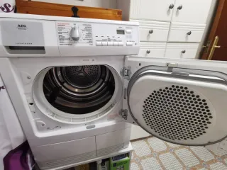 Secadora de ropa AEG. Electrolux 8 kg.