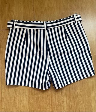 Pantalón de vestir corto