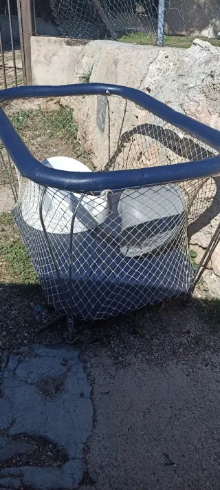 Parque infantil antiguo para bebés