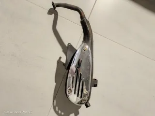 Tubo de escape piaggio liberty 125cc.