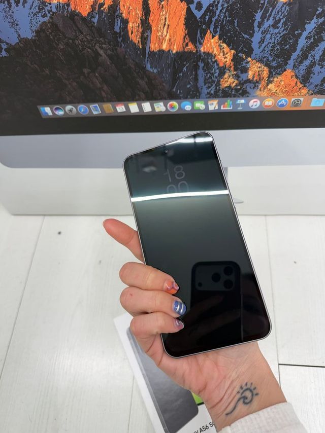 Samsung Galaxy A56 5G 256GB EN SU CAJA