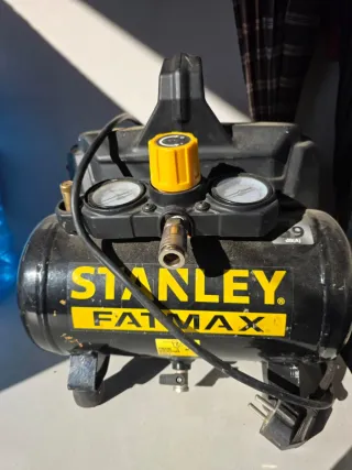 Compresor Stanley.