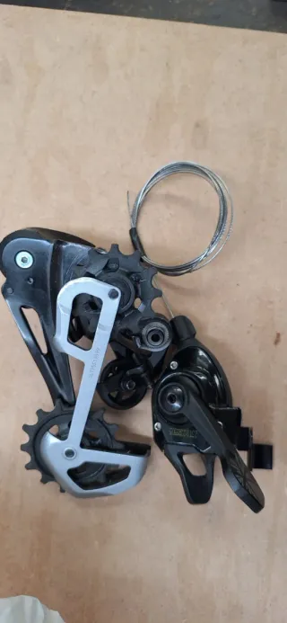 Cambio sram X01 y pulsador GX 12v