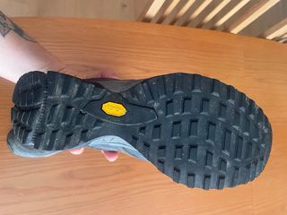 Zapatillas trekking chiruca talla 44 suela vibrant