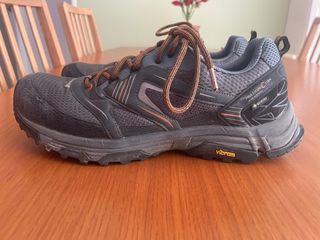 Zapatillas trekking chiruca talla 44 suela vibrant