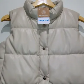 Chaleco beige acolchado efecto piel Mayoral T-12