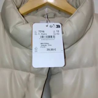 Chaleco beige acolchado efecto piel Mayoral T-12
