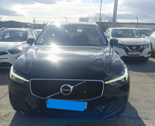 Volvo XC60 2021 momentum