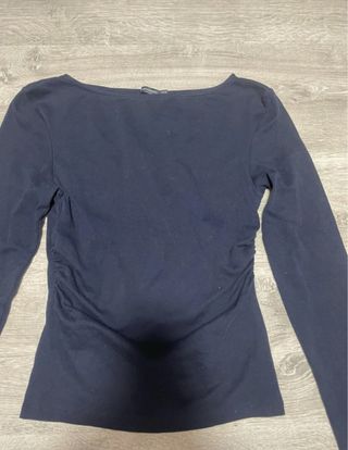 camiseta azul marino larga