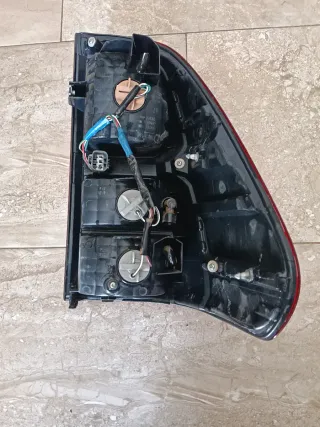 Piloto trasero Toyota Hilux