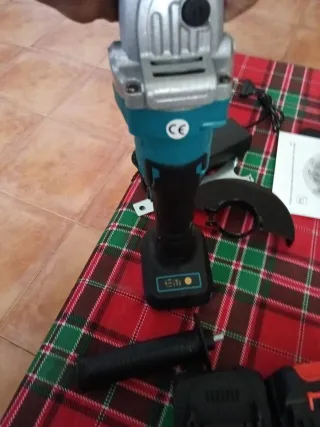 Radial/Amoladora de Batería Nueva